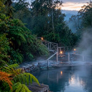 Tour Termas de Cahuelmó (Parque Nacional Pumalín)